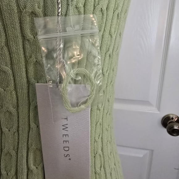 Tweeds Olive Twin Set Cartigan Sz. (Lg)/Tank Top Sz. (Med) - Picture 3 of 10